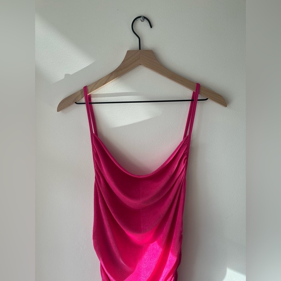 Lover Dress - Picture 2 of 6